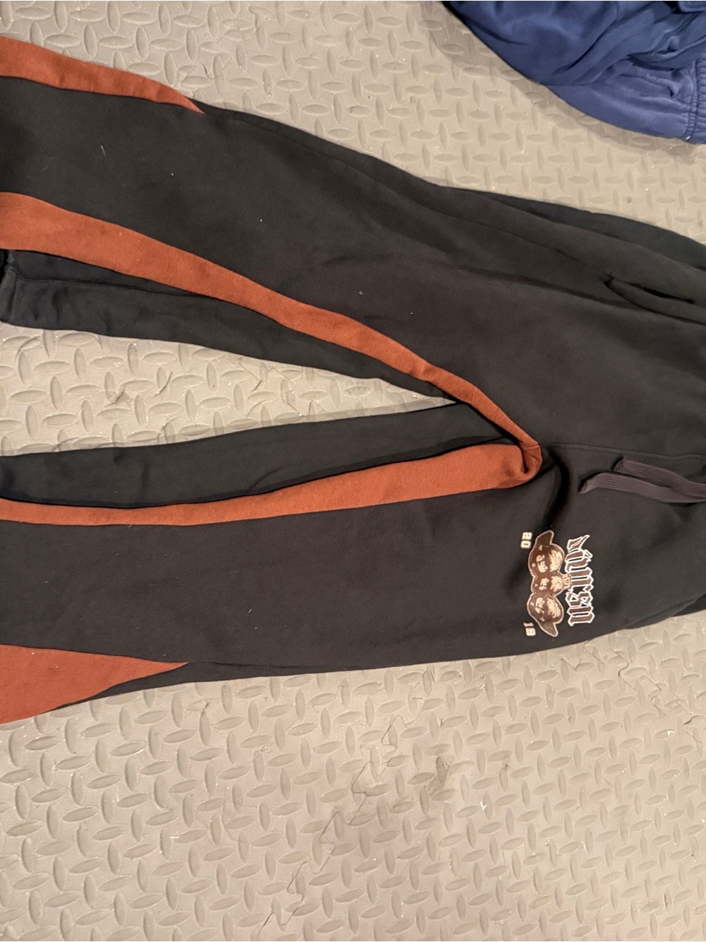 Instagram brand sweatpants flared fit